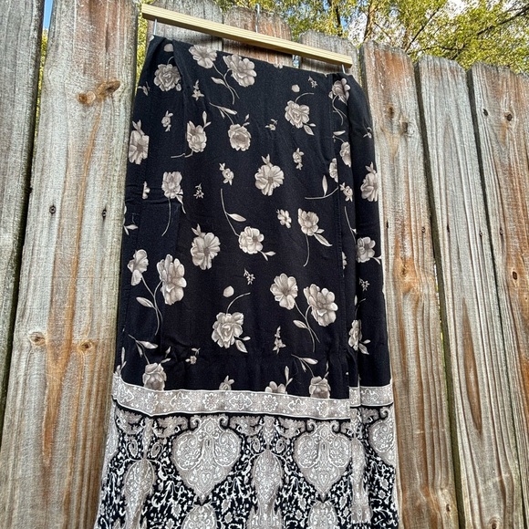 Vintage 90’s Floral Wrap Skirt by Compagnie Internationale Express - Picture 1 of 8